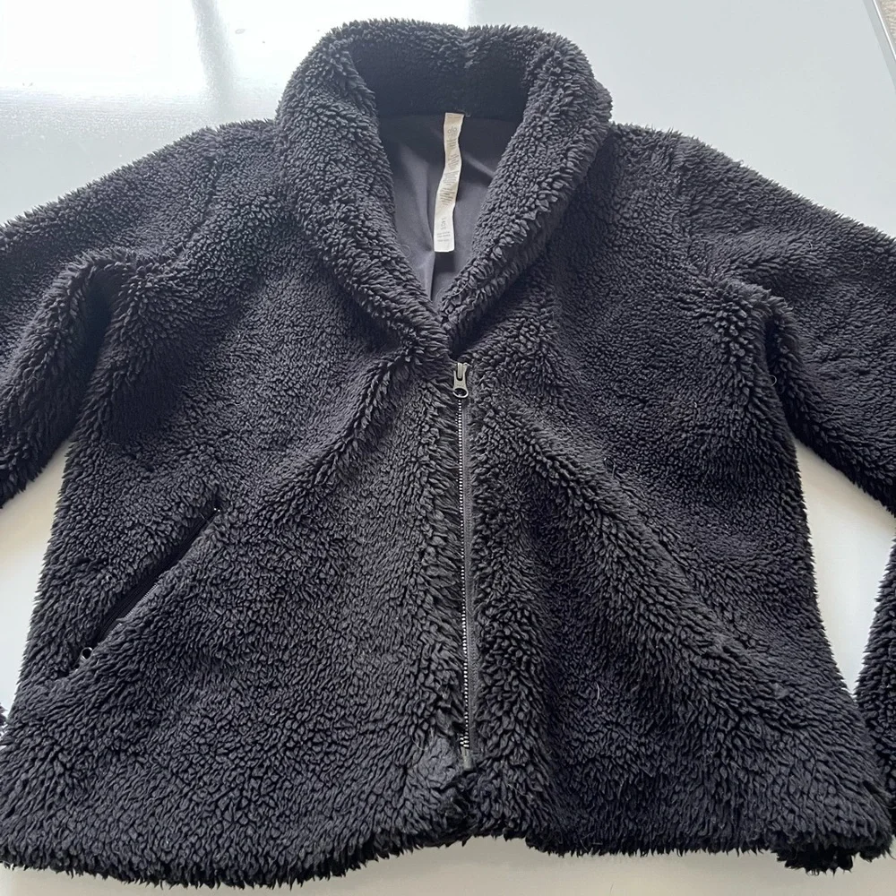 ALO Yoga cozy stylish